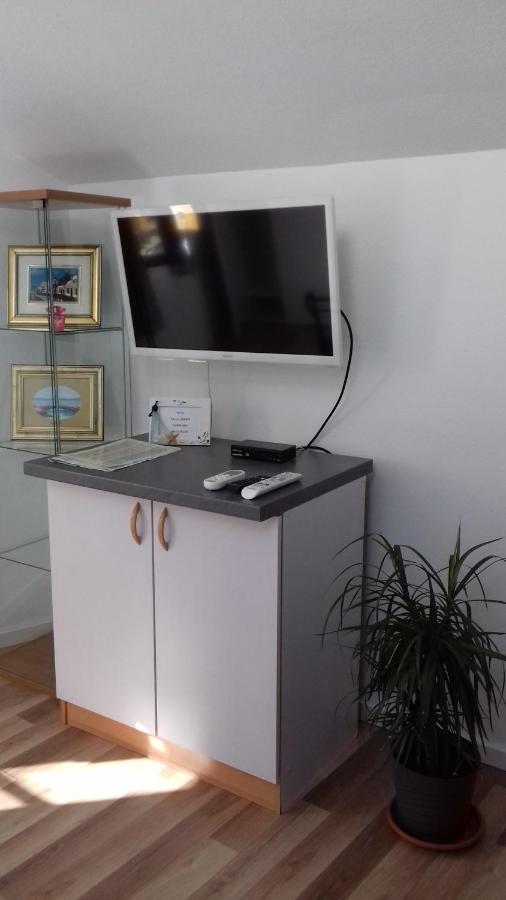 Apartments Mime - Small House Водице Экстерьер фото
