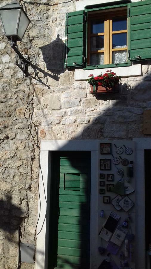 Apartments Mime - Small House Водице Экстерьер фото